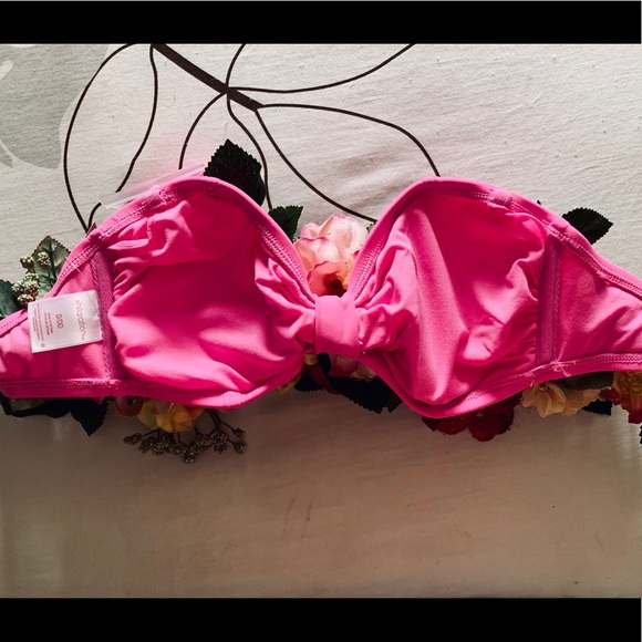 💕 New Xhilaration swimsuit top. - Picture 2 of 6